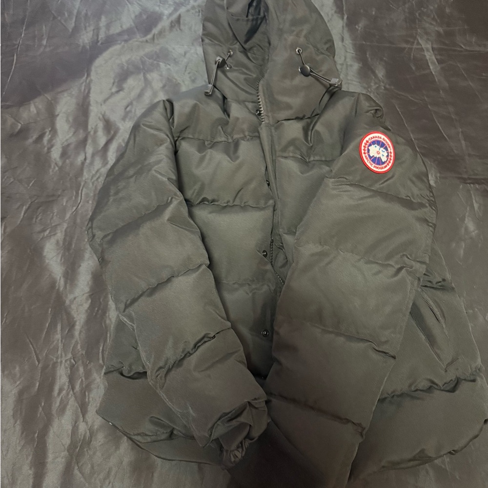 Canada Goose Dark Gray Hooded Puffer Jacket